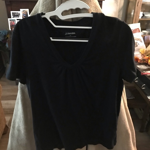 Various shirts - Picture 1 of 8